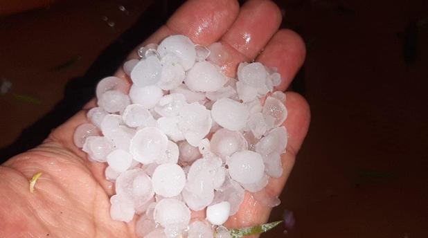 La provincia de Valencia registra tormentas de intensidad muy fuerte y con granizo