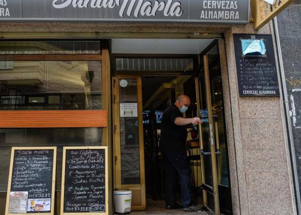 Un bar abre sus puertas este lunes en Guadalajara