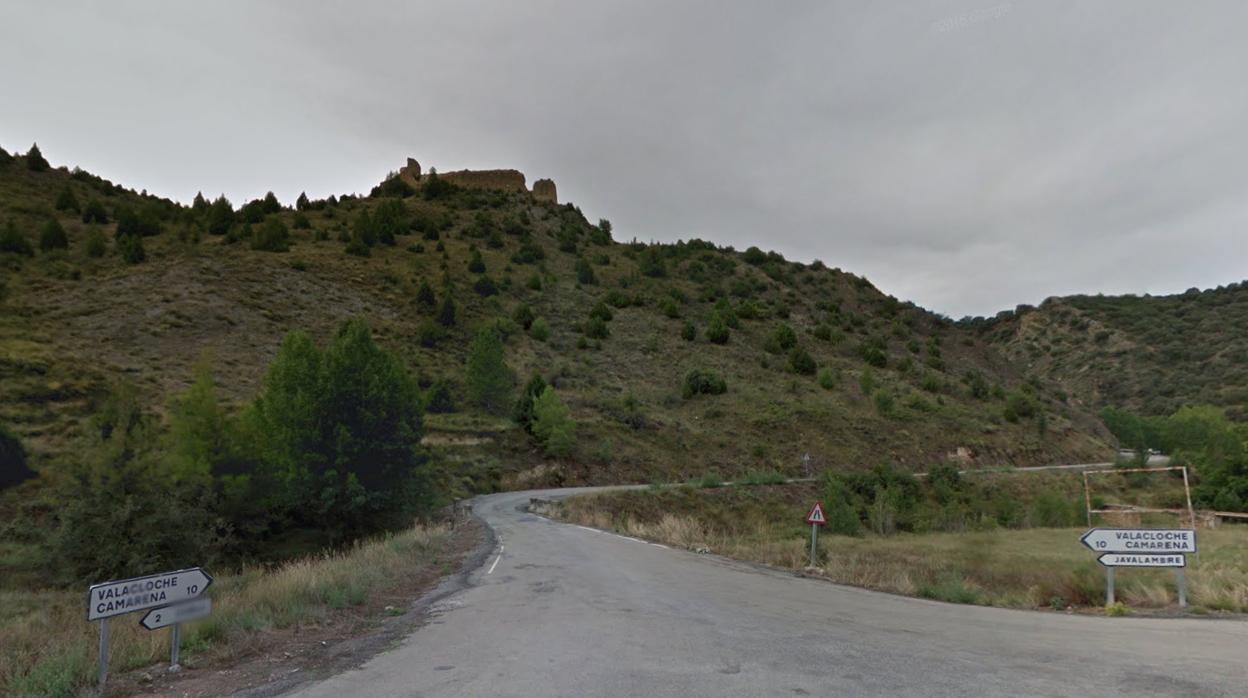 Las ruinas del castillo de Valacloche están situadas en lo alto de un escarpado cerro