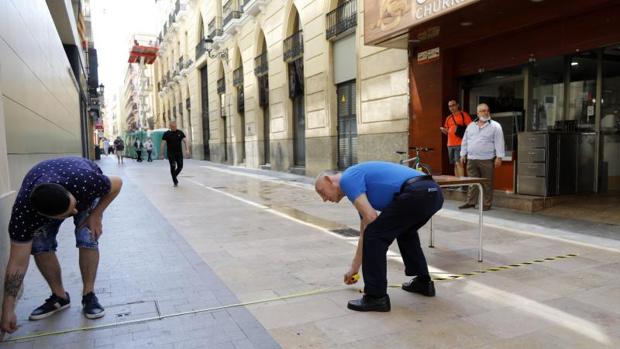 Alicante Fase 1: solo abren el 5% del comercio y el 10% de los restaurantes a pesar de ampliar los veladores