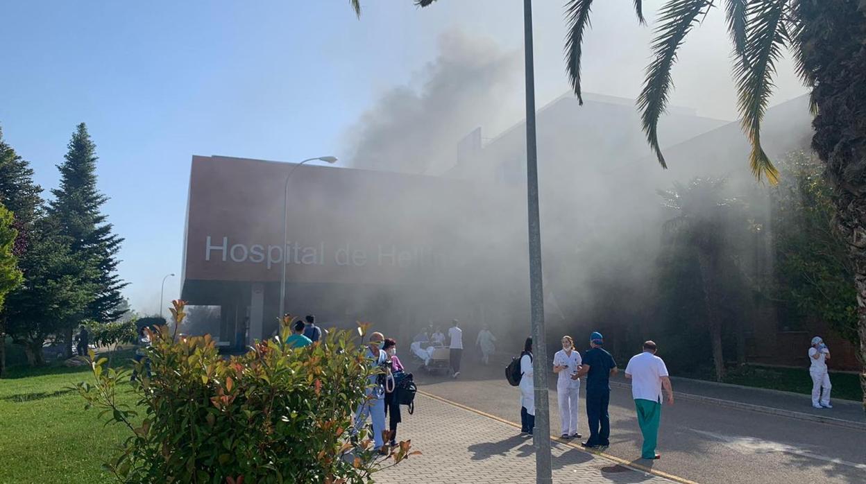 Imagen del incendio del hospital de Hellín