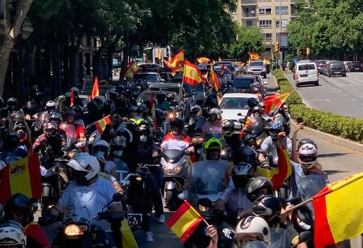 Unas mil personas participan en Palma en una marcha motorizada contra Sánchez e Iglesias