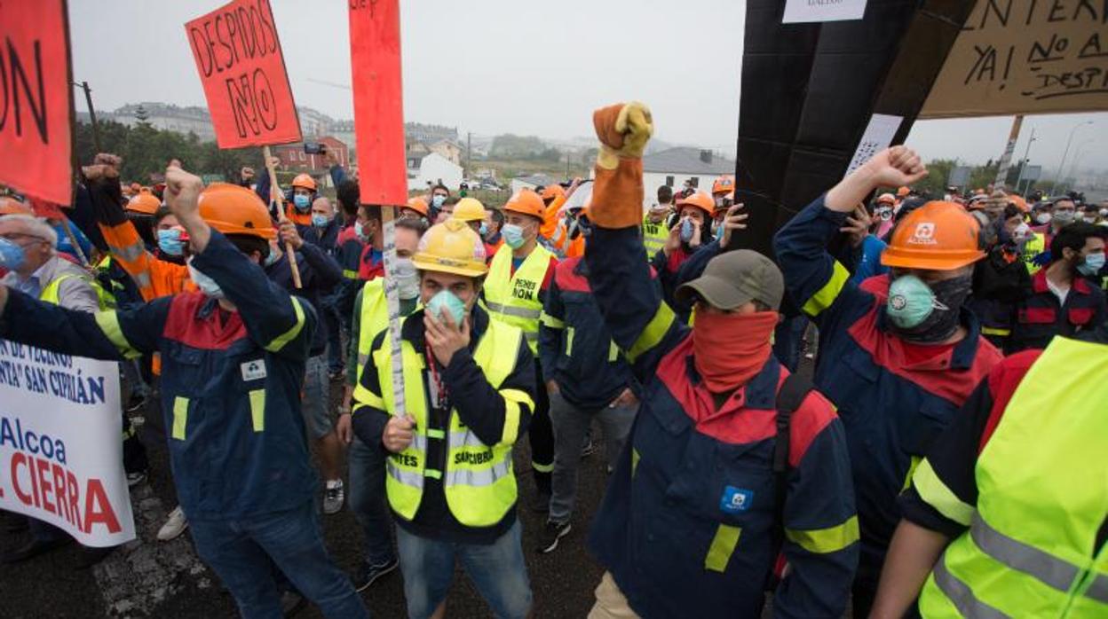 La Covid no frena la protesta en Alcoa