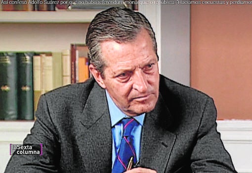 Suárez, durante la entrevista con Victoria Prego rescatada por La Sexta