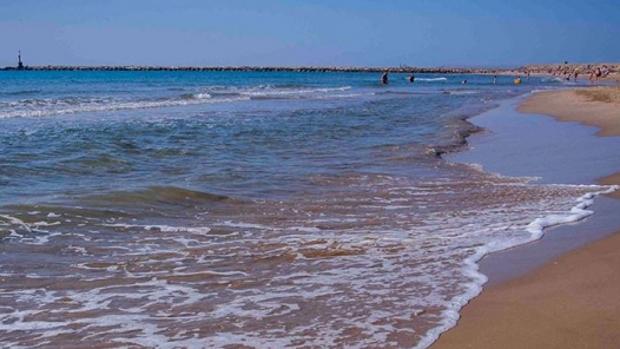 Burriana cierra al baño una de sus playas por contaminación de aguas fecales