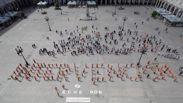 Los trabajadores de Alu Ibérica piden la dimisión de Maroto