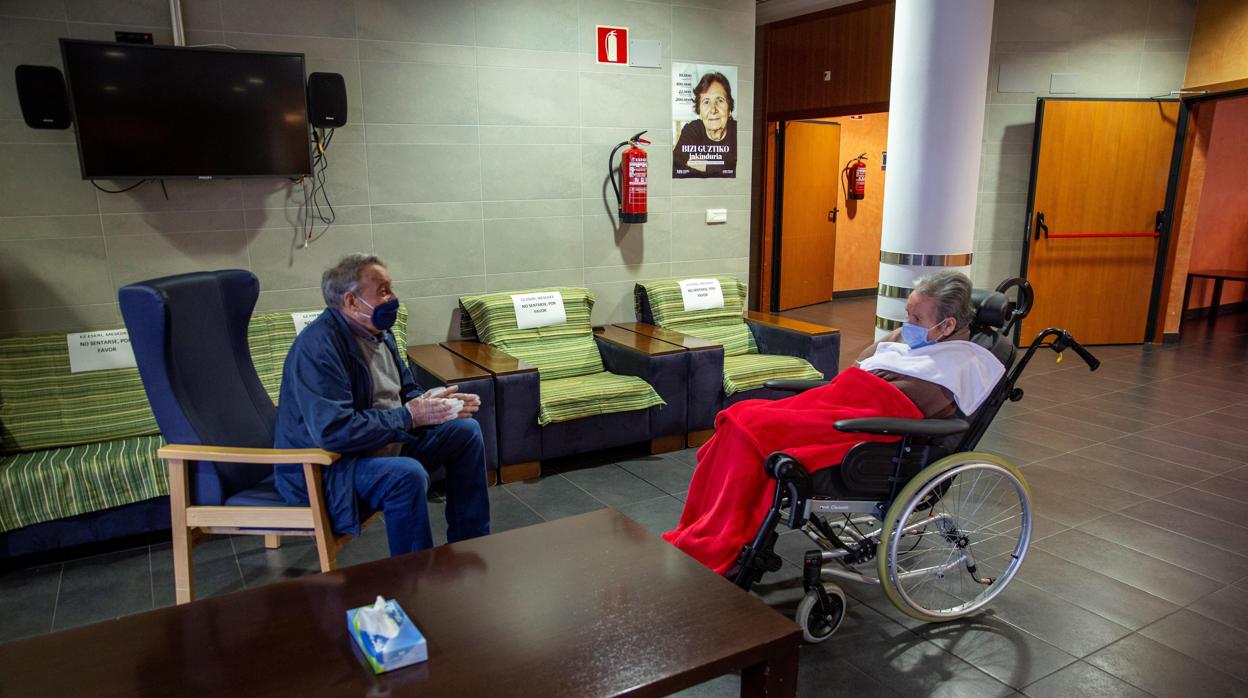 Interior de una residencia de ancianos