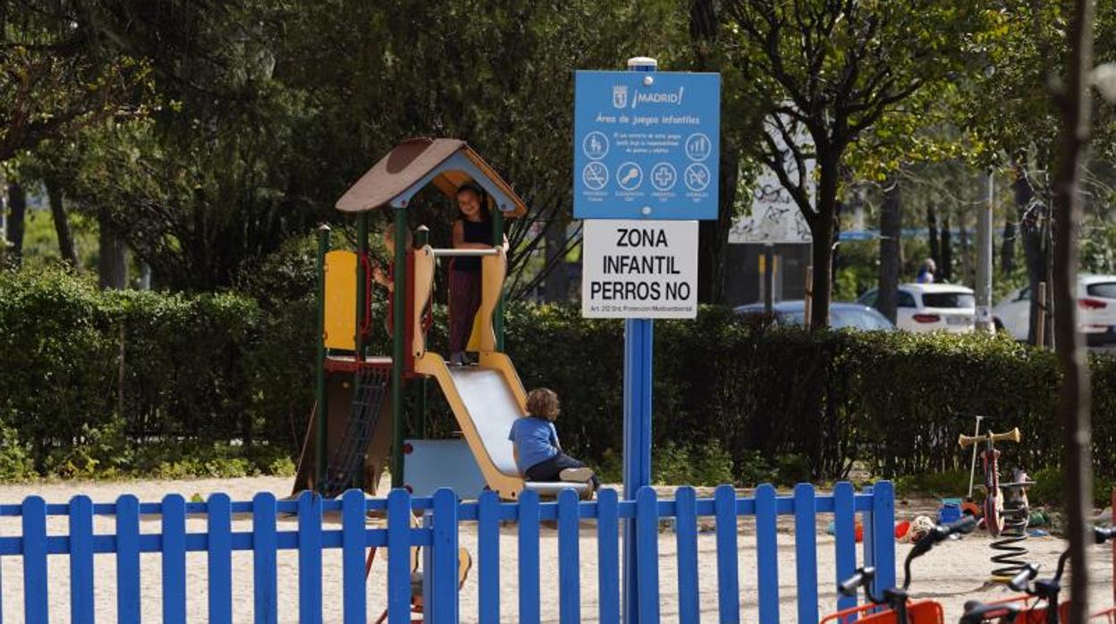 Uno de los parques infantiles que volverá a abrir este lunes