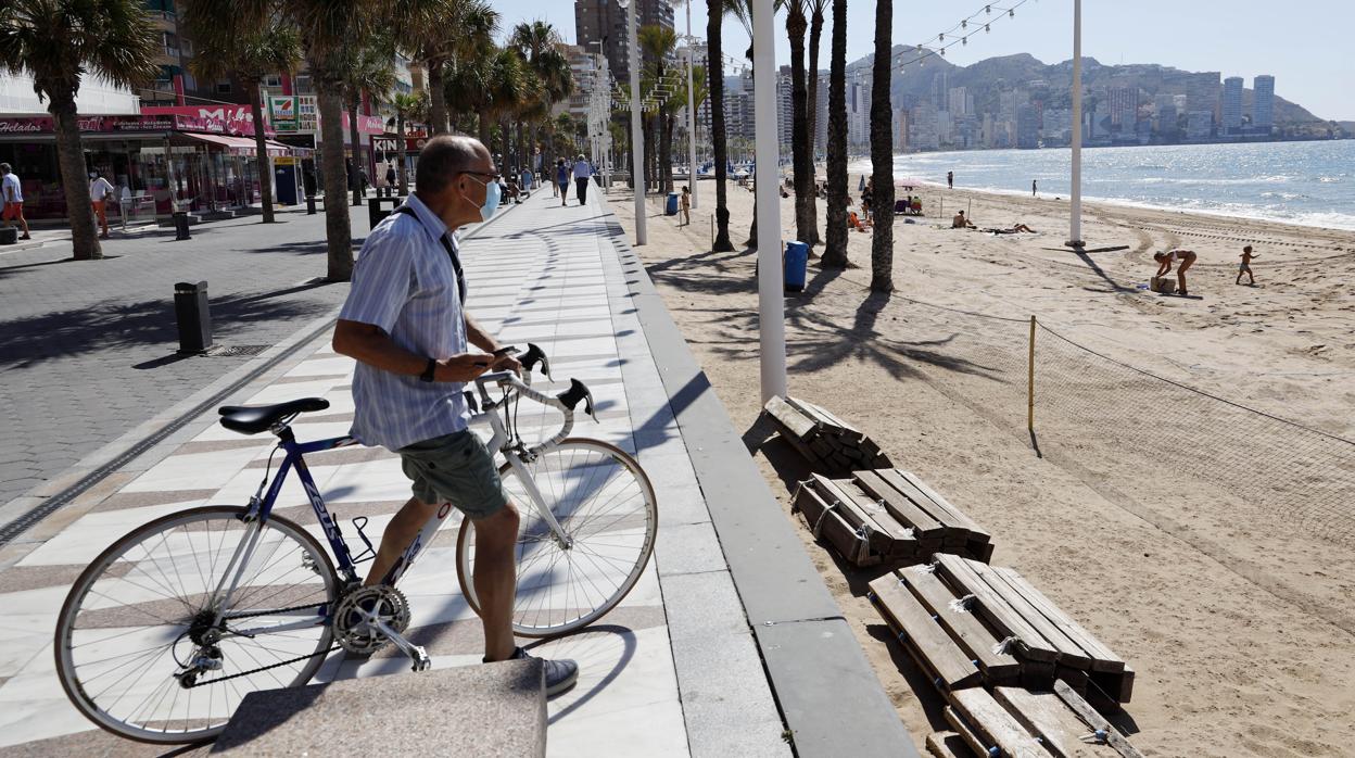 Imagen de la playa de Levante de Benidorm