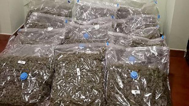 En prisión tras ser sorprendido por la Guardia Civil con 18 kilos de marihuana en El Espinar (Segovia)