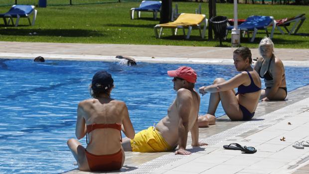 Las piscinas públicas comienzan a abrir en las principales ciudades de Galicia