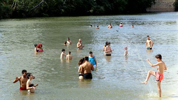 Guía de buenas prácticas para disfrutar de las playas fluviales con seguridad frente al Covid