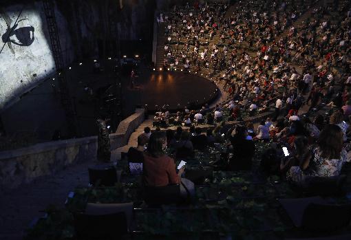 Vista de la grada del Teatre Grec durante el estreno