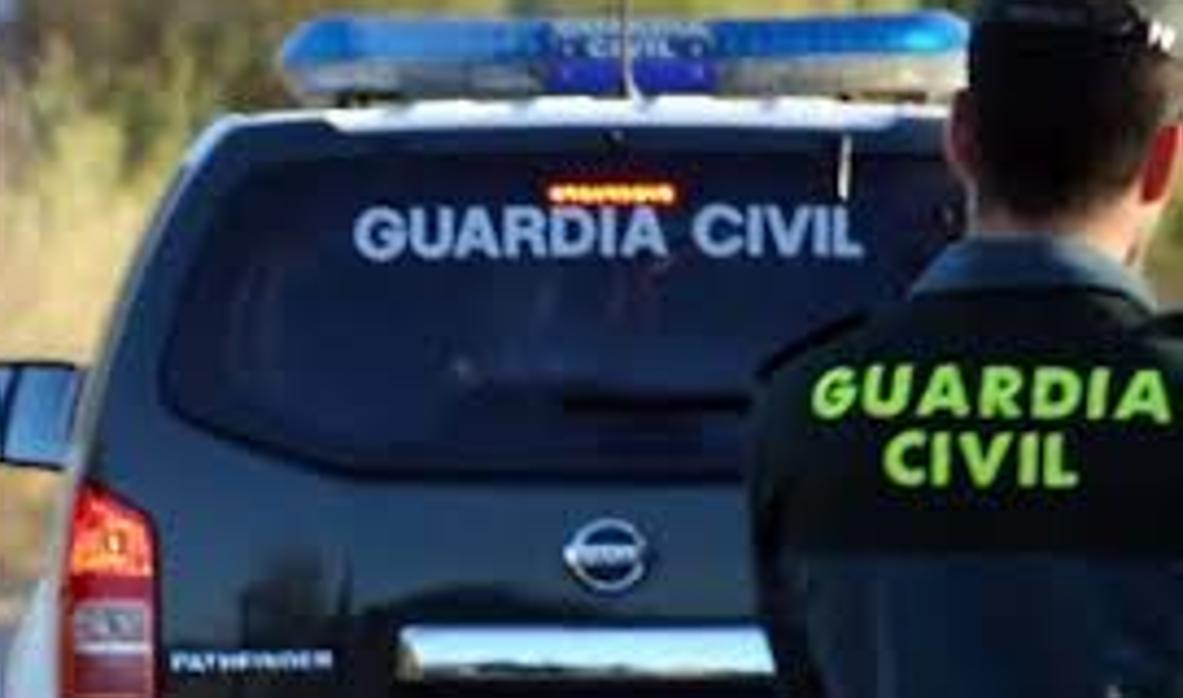 La Guardia Civil ha intervenido en el operativo regulando el tráfico