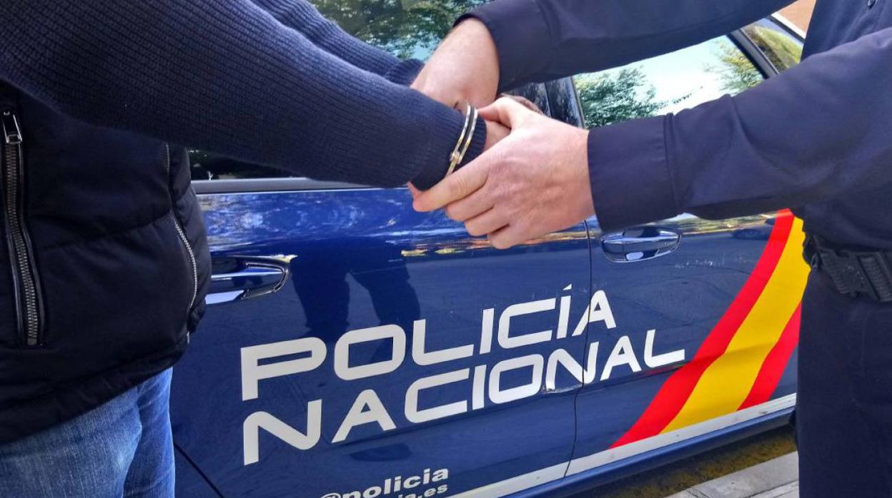 Imagen de archivo de una detención realizada por la Policía Nacional