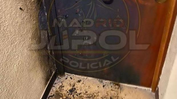 Detenido por incendiar su casa para «vengarse» de sus vecinos y provocar la muerte de una de ellos