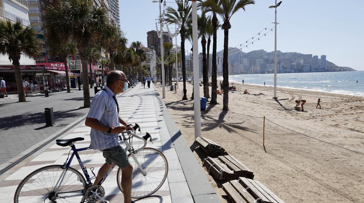 Imagen de la playa de Levante de Benidorm