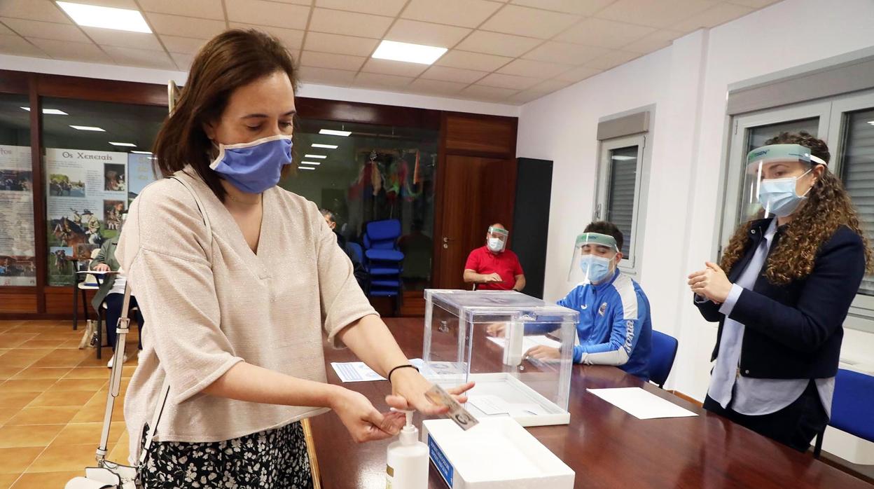 Ensayo de las medidas de seguridad para votar en el 12-J