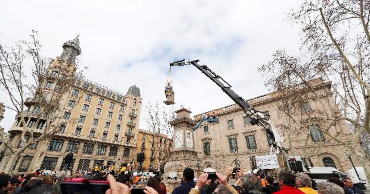 El Ayuntamiento de Barcelona retiró el monumento a Antonio López en 2018