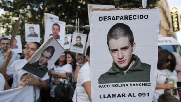 Videntes, estafadores, 200 pistas y ni rastro de Paco Molina