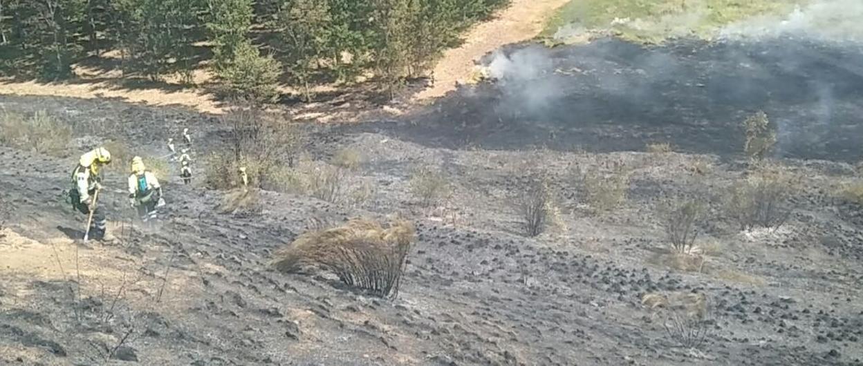 Los equipos que trabajan en El Viso ya han controlado el incendio