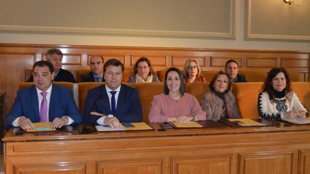 El PP de la Diputación pide un homenaje a las víctimas del Covid-19