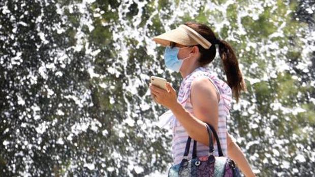 El alcalde Burgos pide a la ciudadanía el uso permanente de la mascarilla