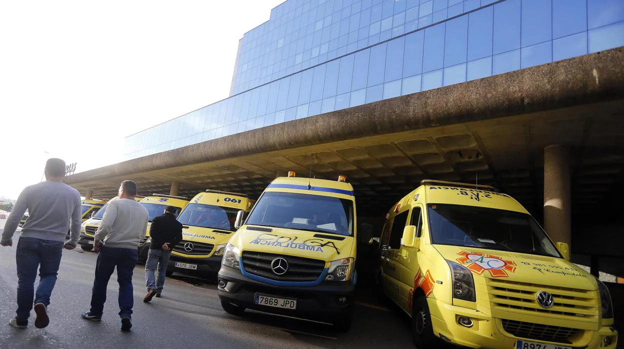 Un helicóptero medicalizado del Hospital de Santiago trasladó a la joven herida de gravedad