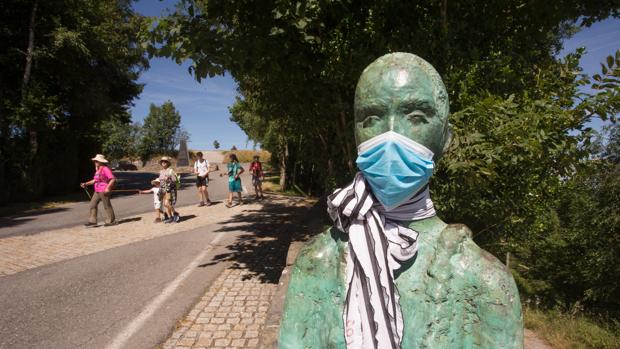 La mascarilla será obligatoria en los bares de Galicia y solo se podrá sacar en el momento del consumo