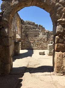 Vista de un arco de la iglesia construida en la segunda mitad del siglo VII