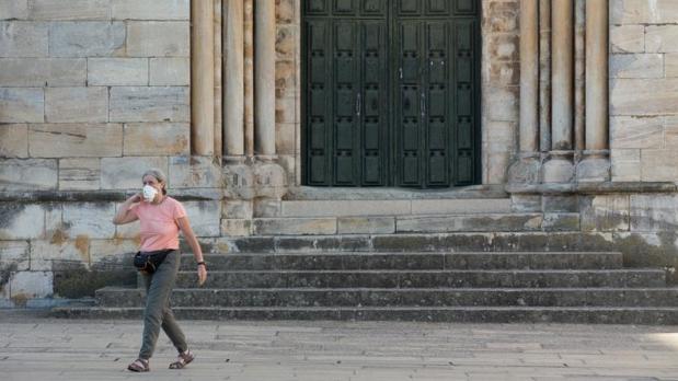 Los casos de Covid en Galicia continúan a la baja, con los rebrotes controlados