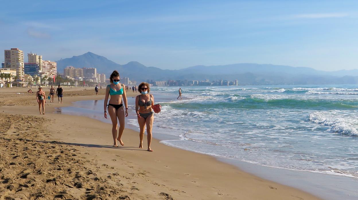 Imagen de la playa de Muchavista de El Campello (Alicante)