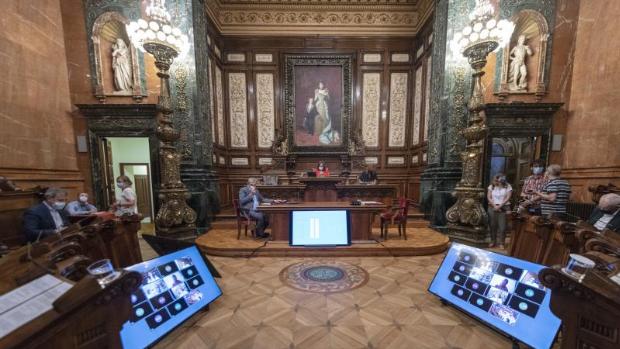 Barcelona exige al Gobierno poder usar todo su superávit