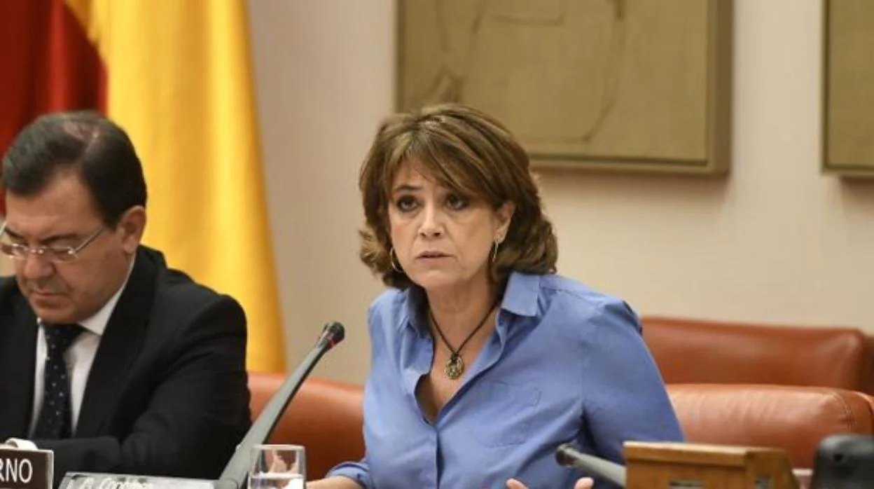 La fiscal general, Dolores Delgado, en el Congreso