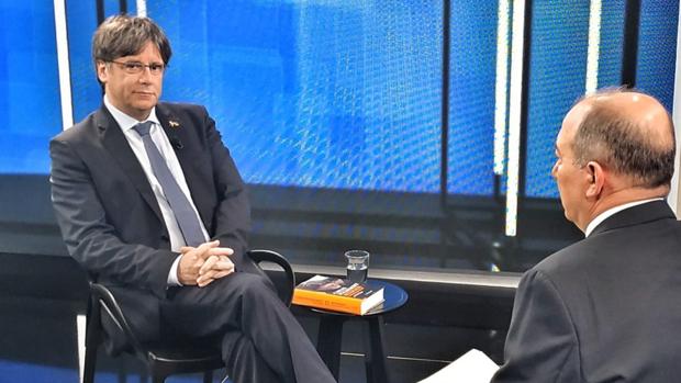 Puigdemont promete de nuevo su regreso: «Si el Parlament me inviste presidente claro que volvería»