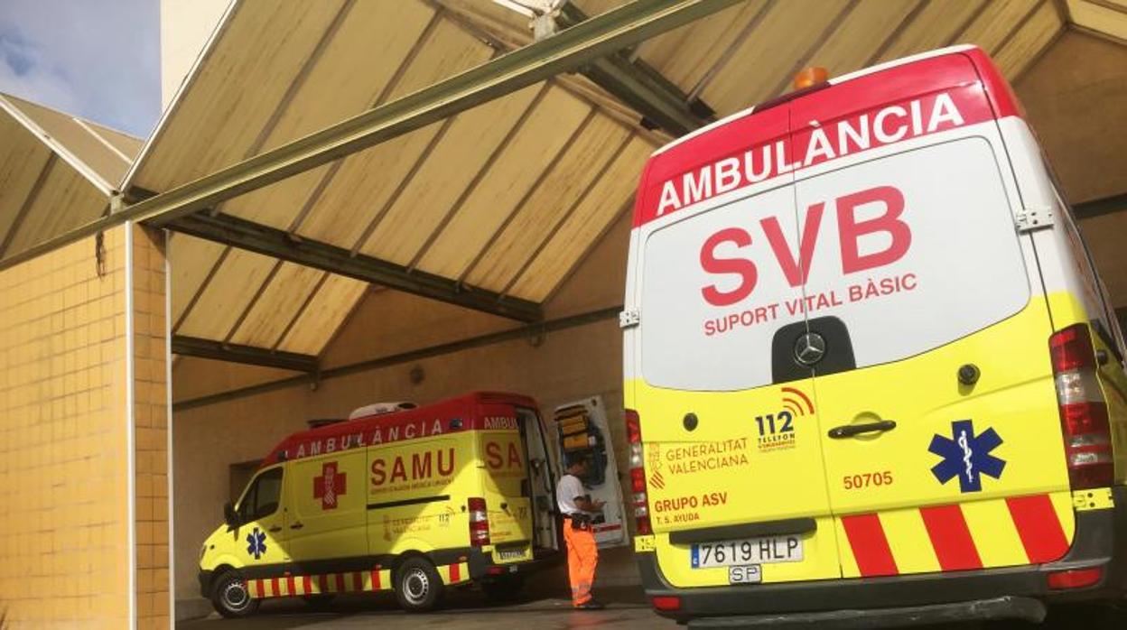 Ambulancias del SAMU y SVB en Alicante