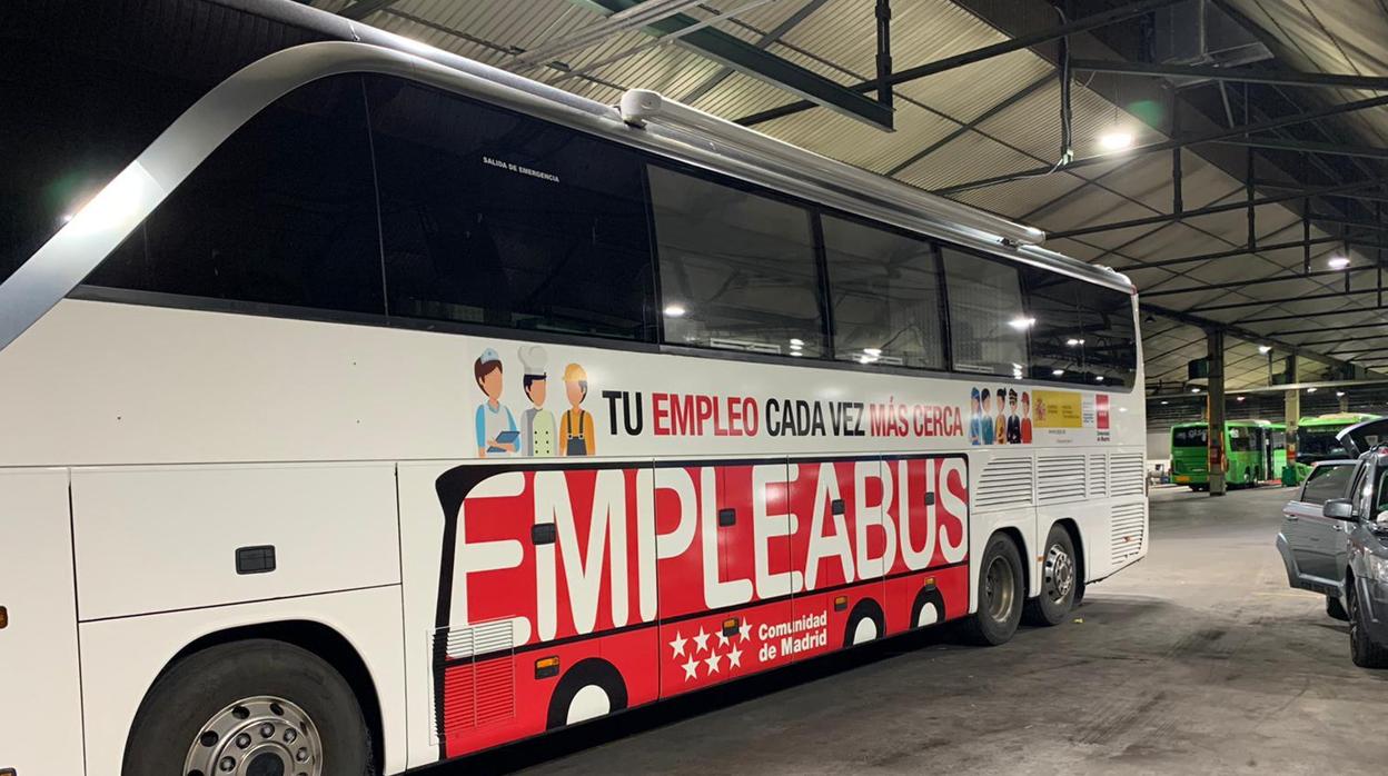 El «EmpleaBus» de la Comunidad de Madrid