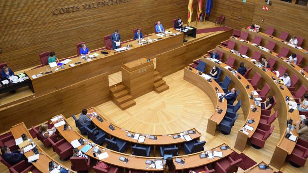 Reconstrucción a última hora: los partidos valencianos, divididos hasta el final ante el pacto por la crisis del coronavirus