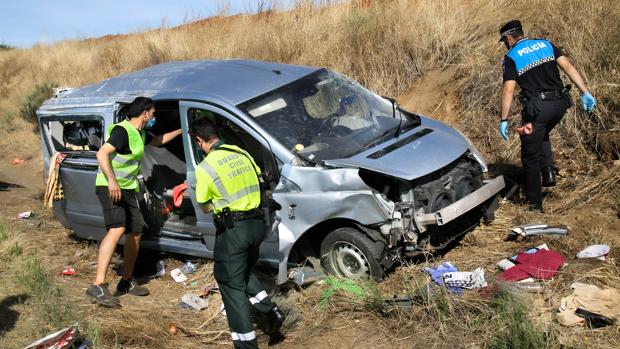 Aislan en el Colegio Mayor Fonseca a siete de los heridos en un accidente en Ciudad Rodrigo, al resultar un viajero positivo