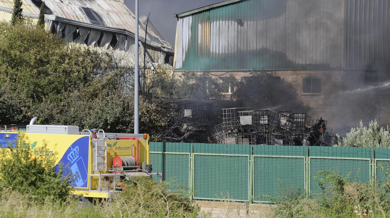 Incendio en la planta de reciclaje de Chiloeches (Guadalajara)