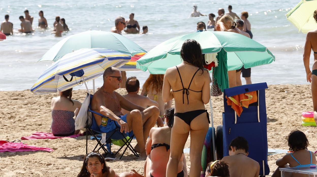 Los termómetros no bajarán de los 30 grados esta semana en la Comuniadd Valenciana