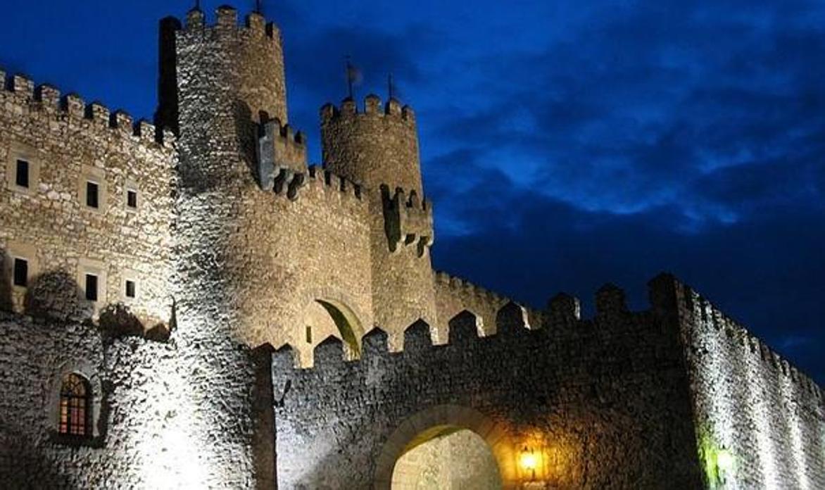 Acceso al castillo de Sigüenza (Guadalajara)