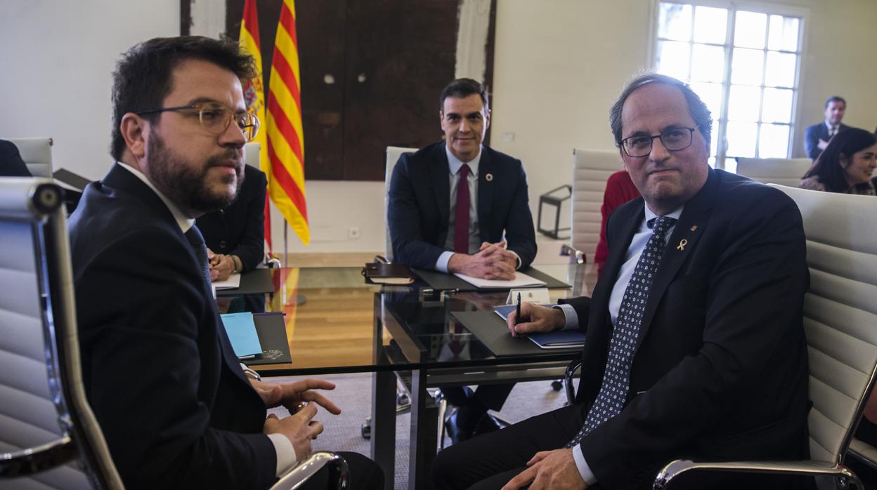 Torra y Sánchez, en la mesa de «diálogo»