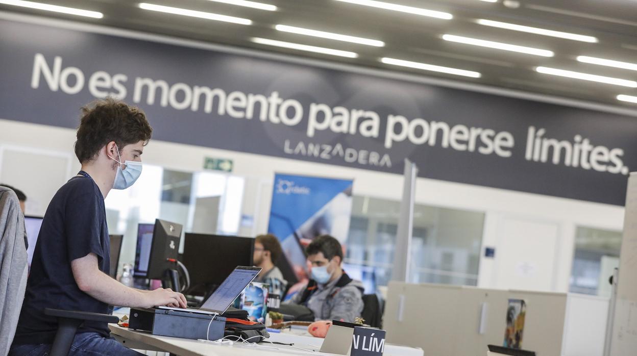 Oficinas de Lanzadera en la Marina de Empresas de Valencia