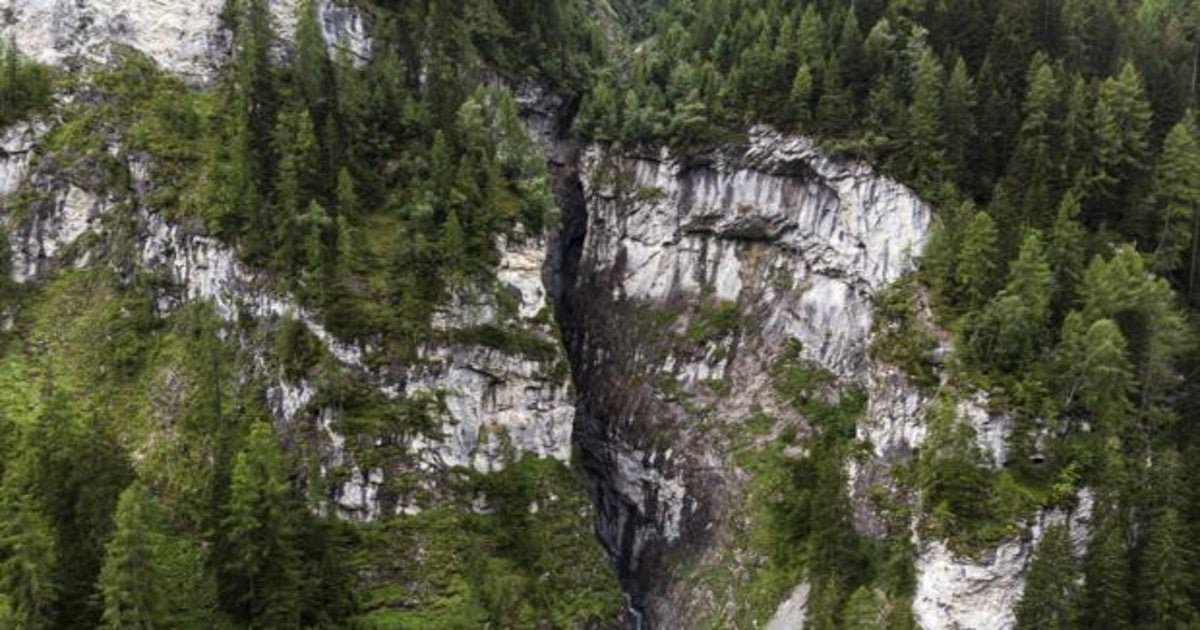 Vista de la zona de los Alpes Suizos en la que han perdido la vida los montañeros españoles.