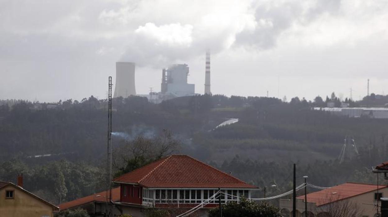 Vista de la central térmica de Meirama, en Cerceda (La Coruña)