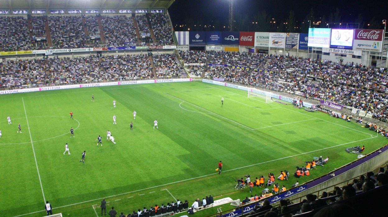 El Real Valladolid ha confirmado un positivo por Covid-19 en el primer equipo