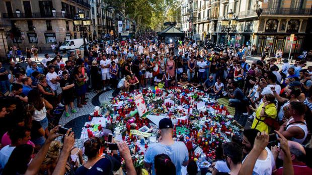 Ayuntamiento y Generalitat piden 95 y 44 años para los procesados por los atentados de La Rambla