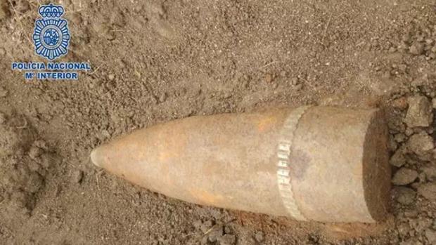 Localizan un proyectil de la Guerra Civil en perfecto estado de detonación en Leganés