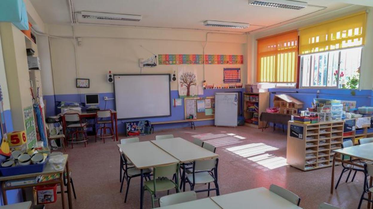 Aula vacía de uno de los centros educativos de la Comunidad de Madrid